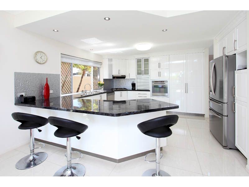 24 Paxton St, Raby Bay QLD 4163