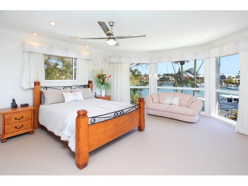 24 Paxton St, Raby Bay QLD 4163