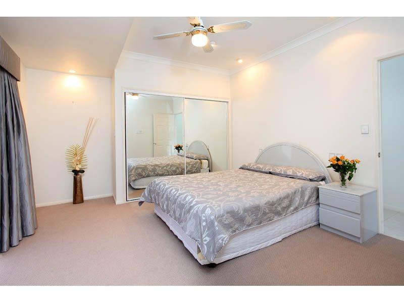 24 Paxton St, Raby Bay QLD 4163