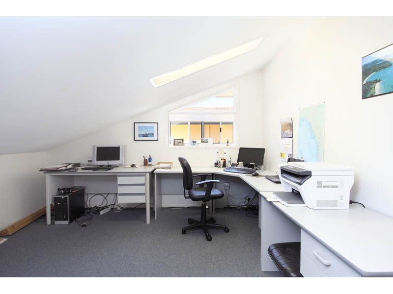 24 Paxton St, Raby Bay QLD 4163
