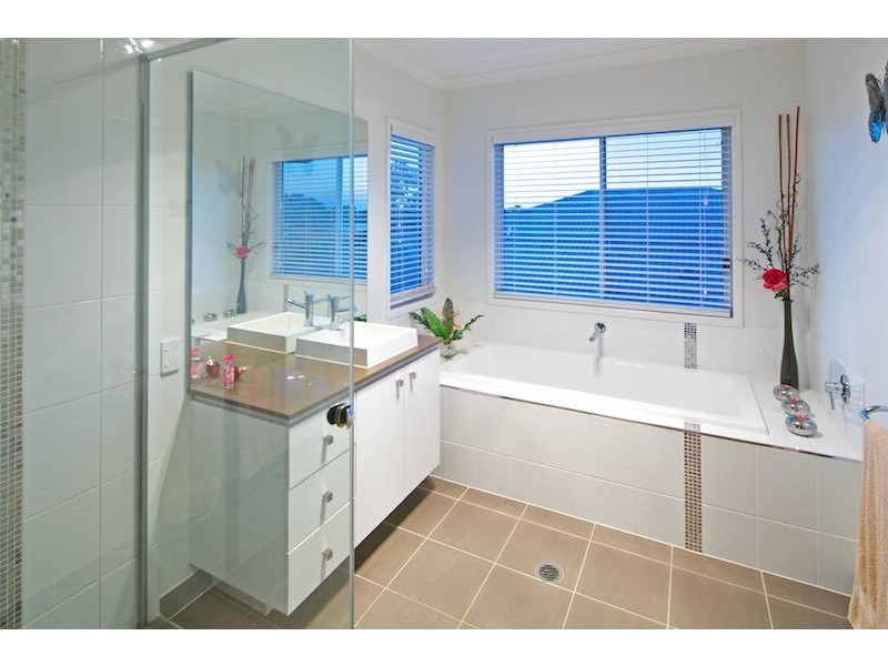 11 Joyce Court, Wellington Point QLD 4160