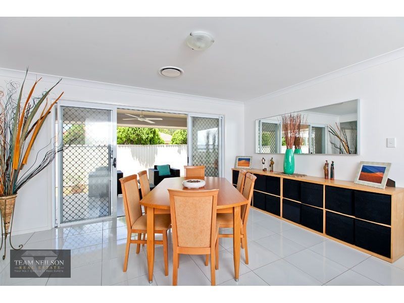 18 Pandanus Street, Birkdale QLD 4159