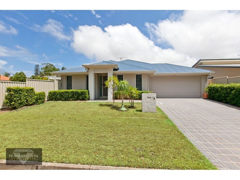 18 Pandanus Street, Birkdale QLD 4159