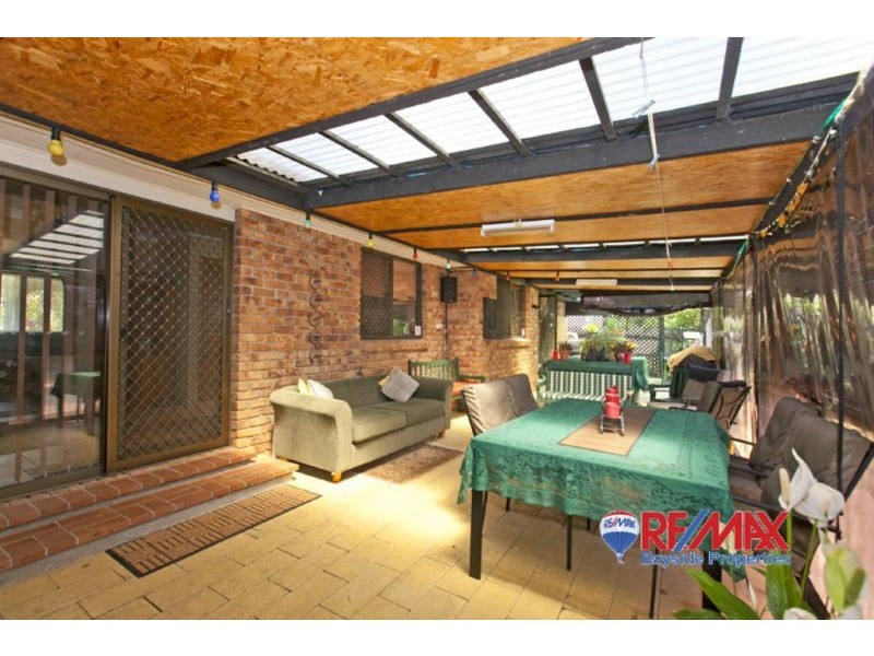 17 Macfarlan Street, Birkdale QLD 4159