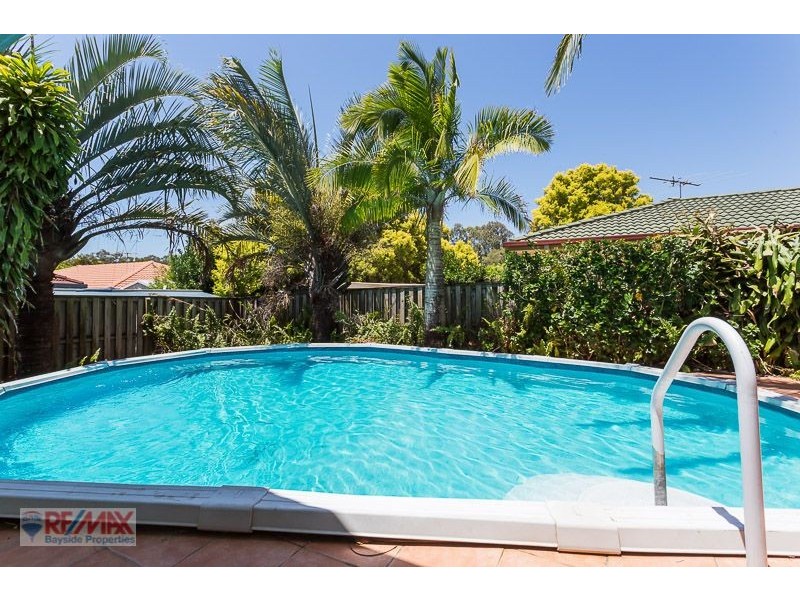 56 Pinelands Cct, Redland Bay QLD 4165