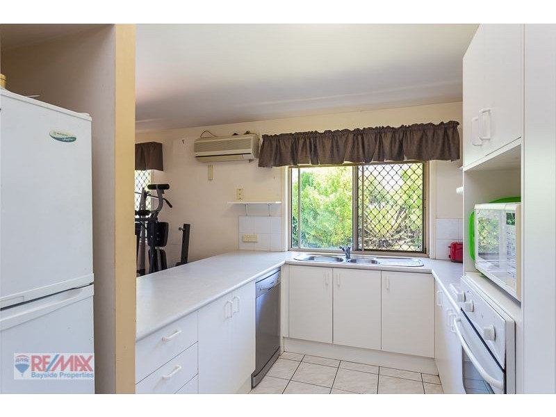 56 Pinelands Cct, Redland Bay QLD 4165