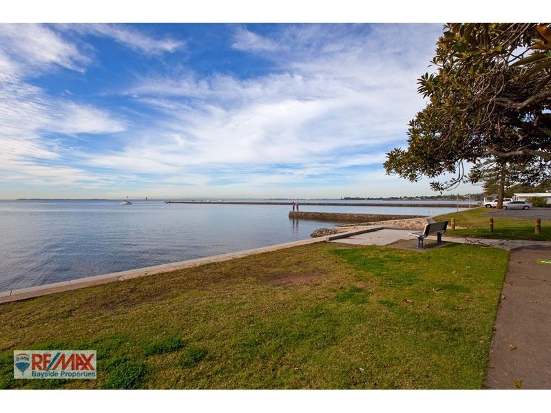65 Ronald Street, Wynnum QLD 4178