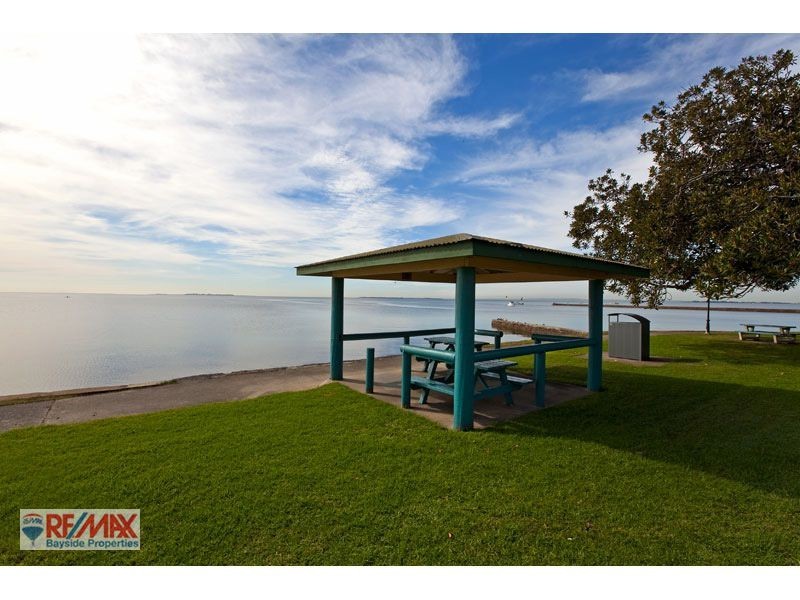 65 Ronald Street, Wynnum QLD 4178