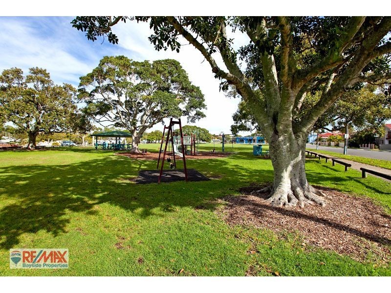 65 Ronald Street, Wynnum QLD 4178