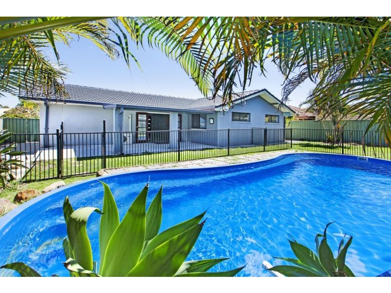 2 Warwick Court, Birkdale QLD 4159