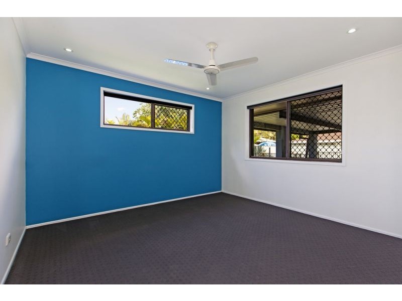 2 Warwick Court, Birkdale QLD 4159