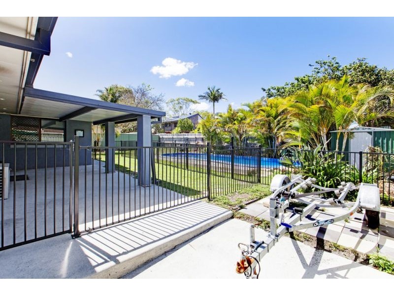 2 Warwick Court, Birkdale QLD 4159