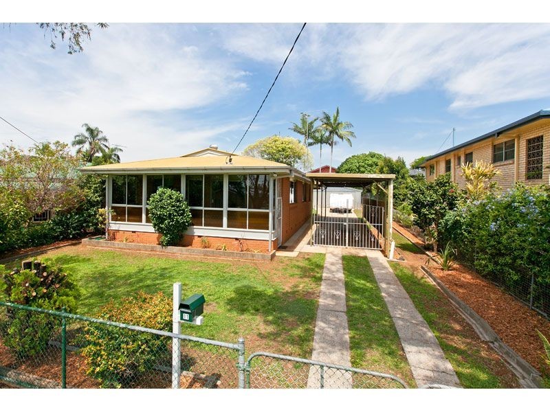 11 Boronia Street, Redland Bay QLD 4165
