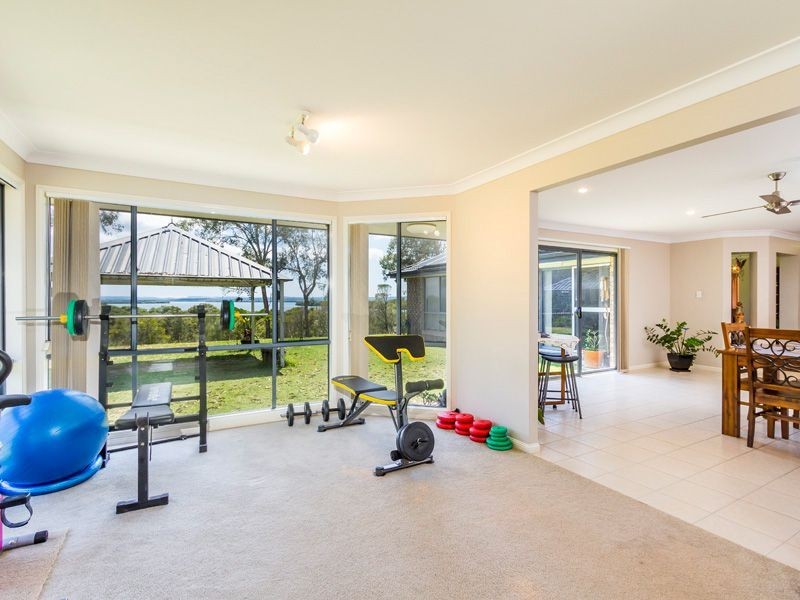 154 Orchard Rd, Redland Bay QLD 4165