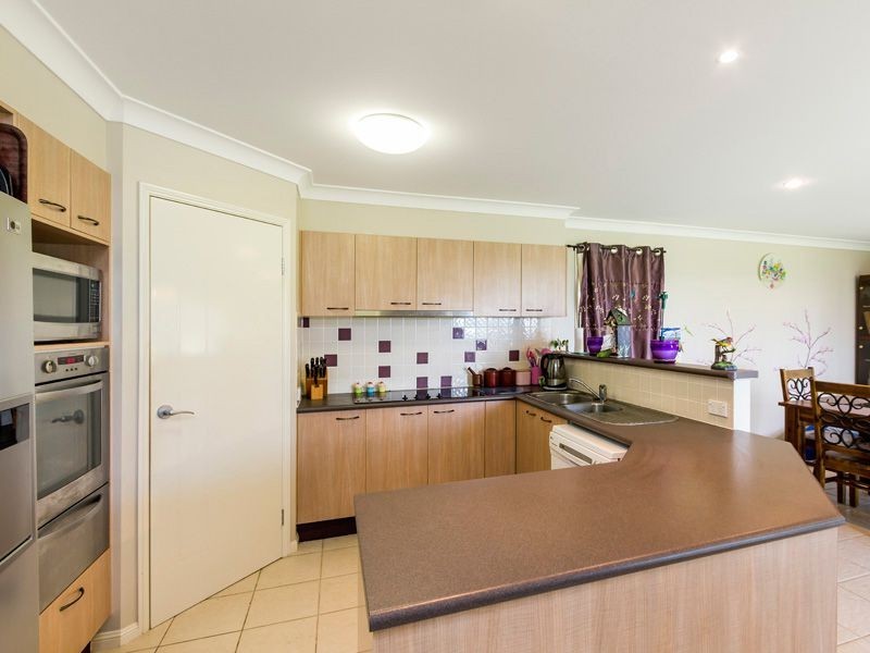 154 Orchard Rd, Redland Bay QLD 4165