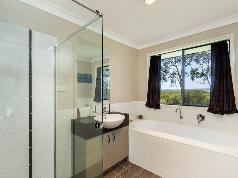 154 Orchard Rd, Redland Bay QLD 4165