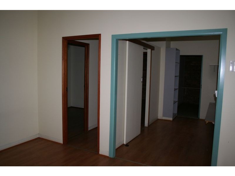 UNIT 4 203 MIDDLE STREET, Cleveland QLD 4163