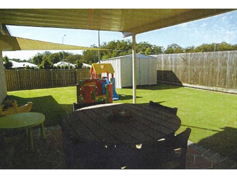 6 SCAMPI PLACE, Redland Bay QLD 4165