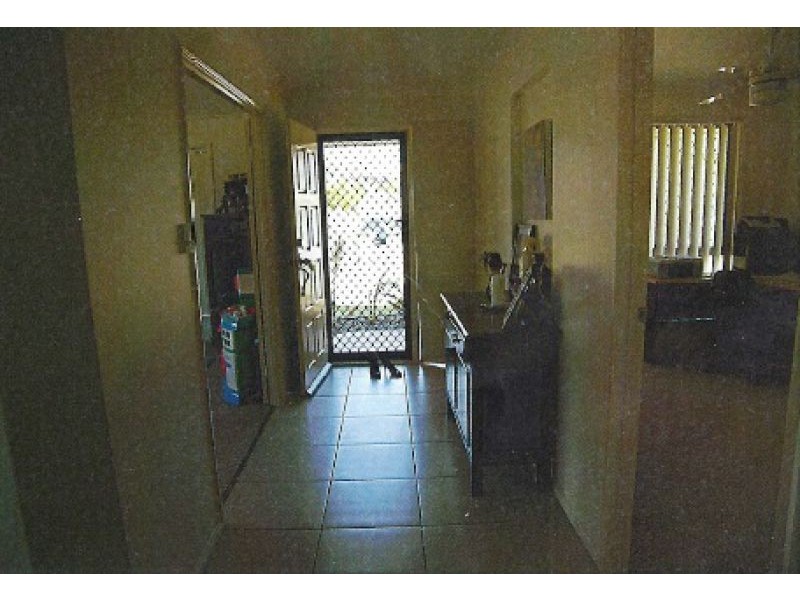 6 SCAMPI PLACE, Redland Bay QLD 4165