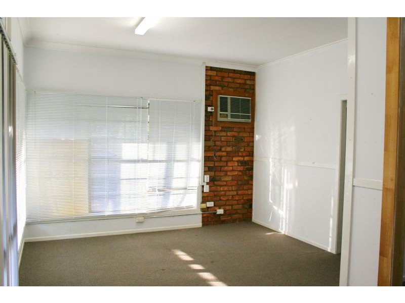 SHOP 1  203 MIDDLE STREET, Cleveland QLD 4163