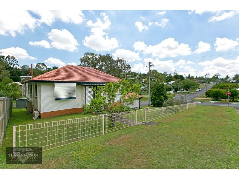 96 Thynne Avenue, Norman Park QLD 4170