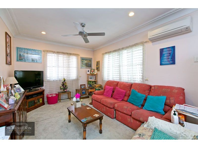 96 Thynne Avenue, Norman Park QLD 4170