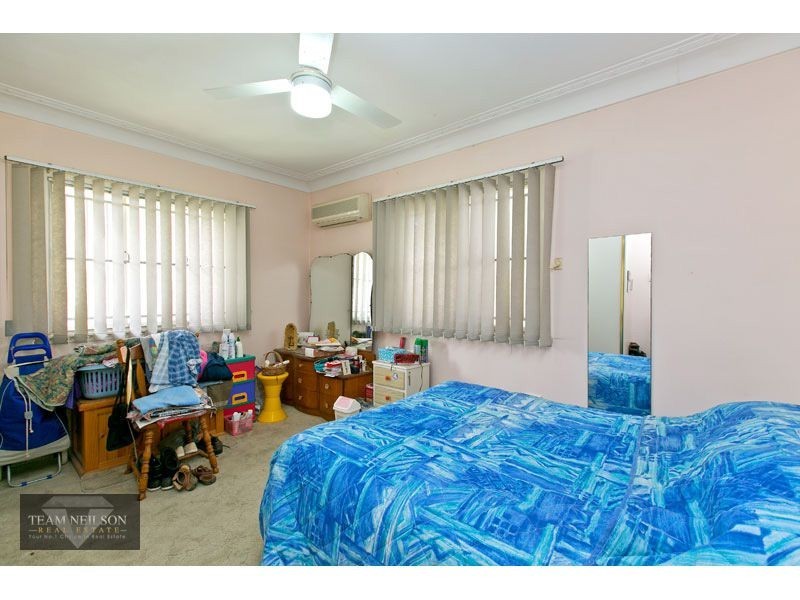 96 Thynne Avenue, Norman Park QLD 4170