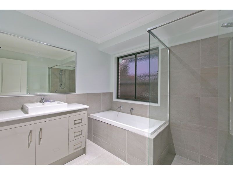 203a QUEEN STREET, Cleveland QLD 4163