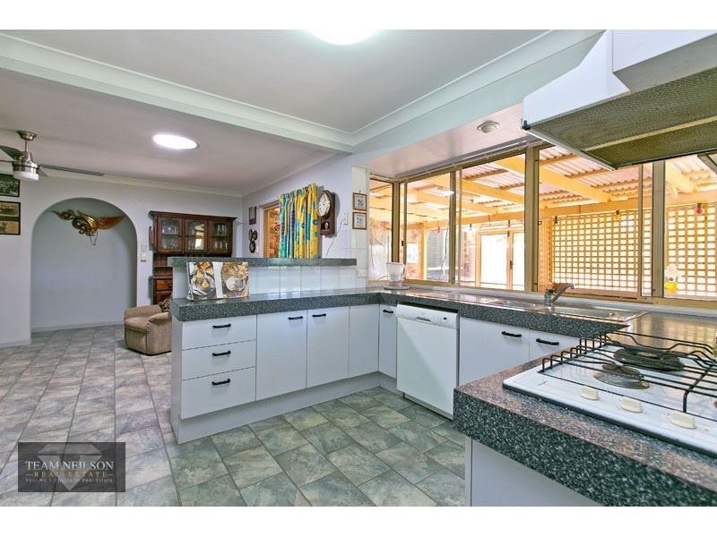 7 Birdwood Road, Birkdale QLD 4159