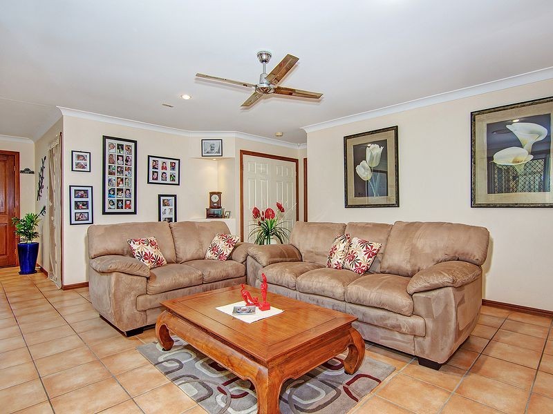 19 Manor Drive, Wellington Point QLD 4160