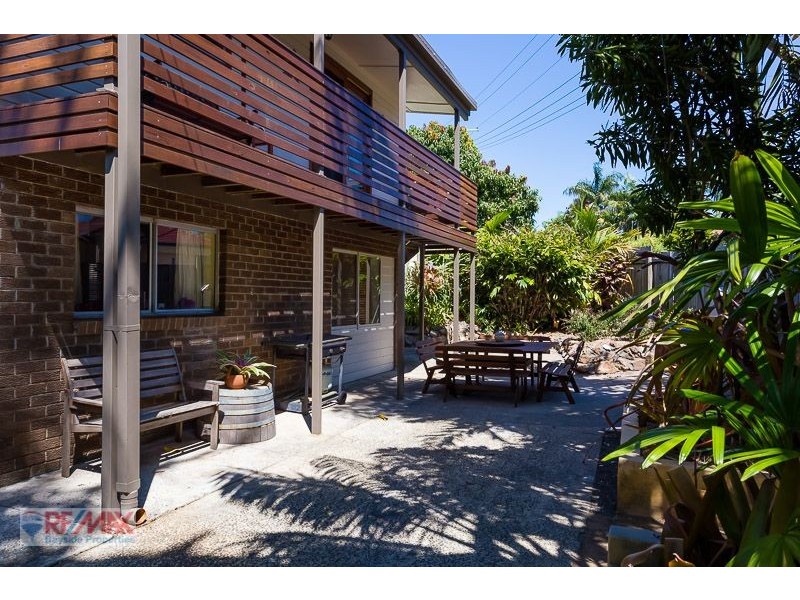 2 Oakland Avenue, Redland Bay QLD 4165