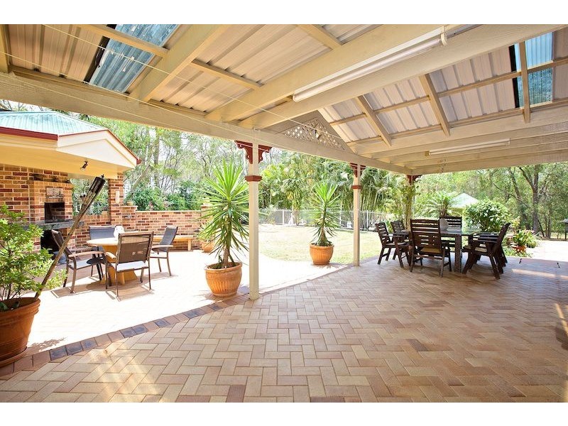 15 Greenfield Road, Capalaba QLD 4157