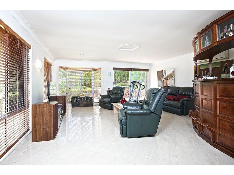 15 Greenfield Road, Capalaba QLD 4157