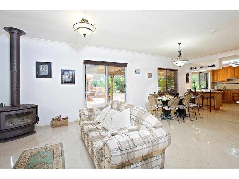 15 Greenfield Road, Capalaba QLD 4157