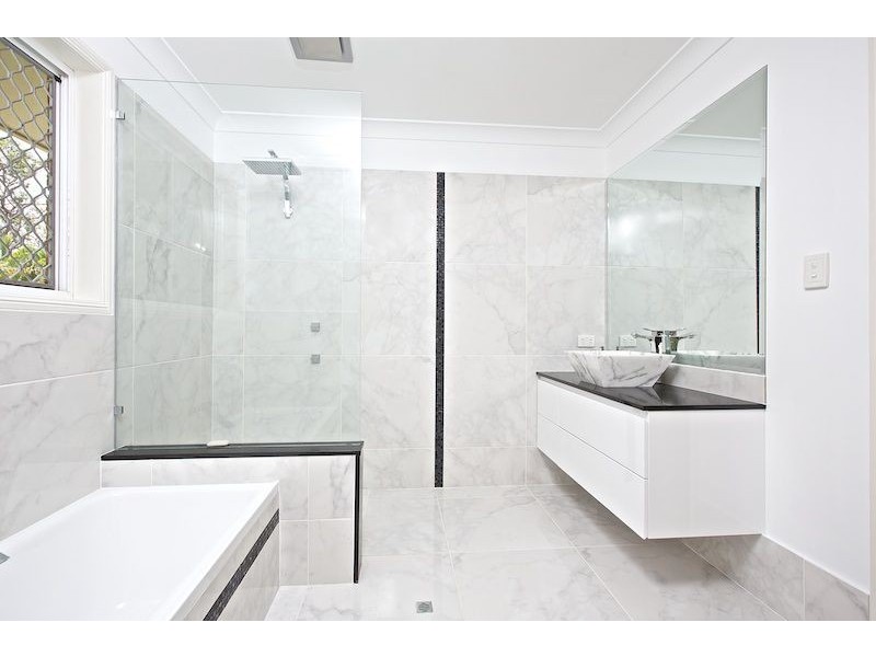 15 Greenfield Road, Capalaba QLD 4157