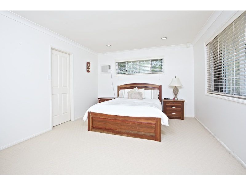 15 Greenfield Road, Capalaba QLD 4157