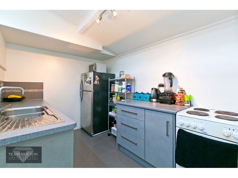 92 Thomas Street, Birkdale QLD 4159