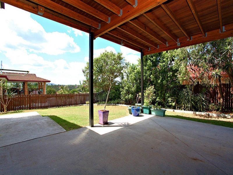 23 Firthshire Street, Mansfield QLD 4122