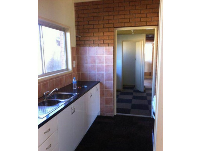 71 Banana Street, Redland Bay QLD 4165