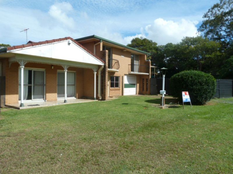 71 Banana Street, Redland Bay QLD 4165