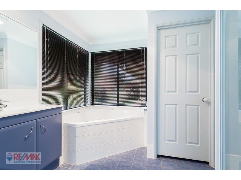 7 Mathison Court, Redland Bay QLD 4165