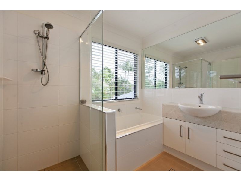 Ormiston QLD 4160