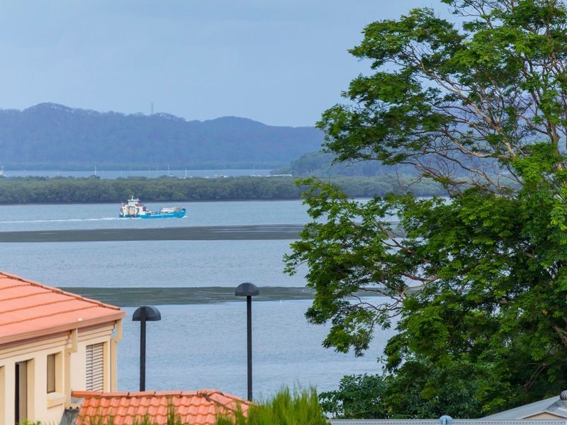 9 Baylink Dr, Redland Bay QLD 4165