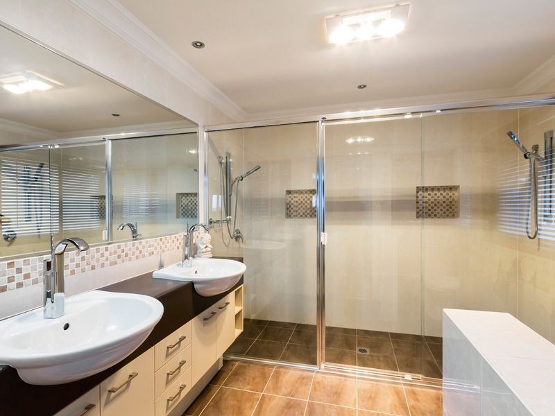 9 Baylink Dr, Redland Bay QLD 4165