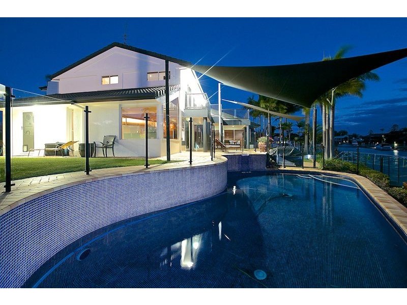 14 Carling Crt, Raby Bay QLD 4163