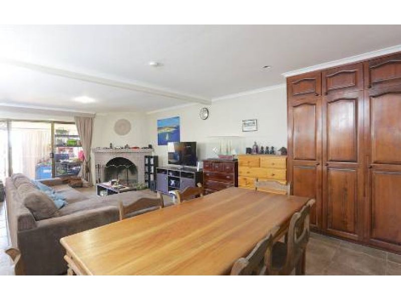 40 Cleveland Redland Bay Road, Thornlands QLD 4164