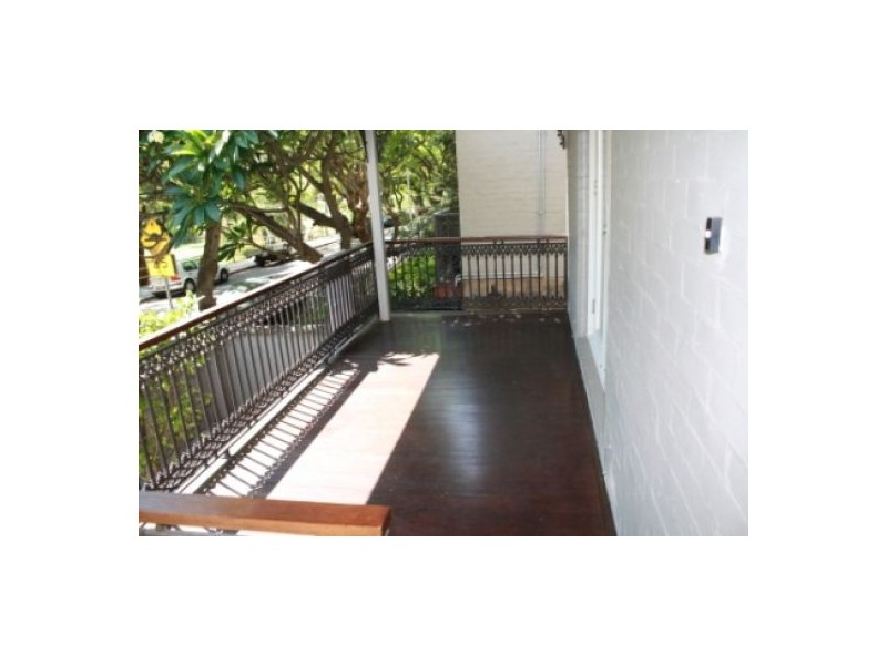 27 McDougall Street, Kirribilli NSW 2061