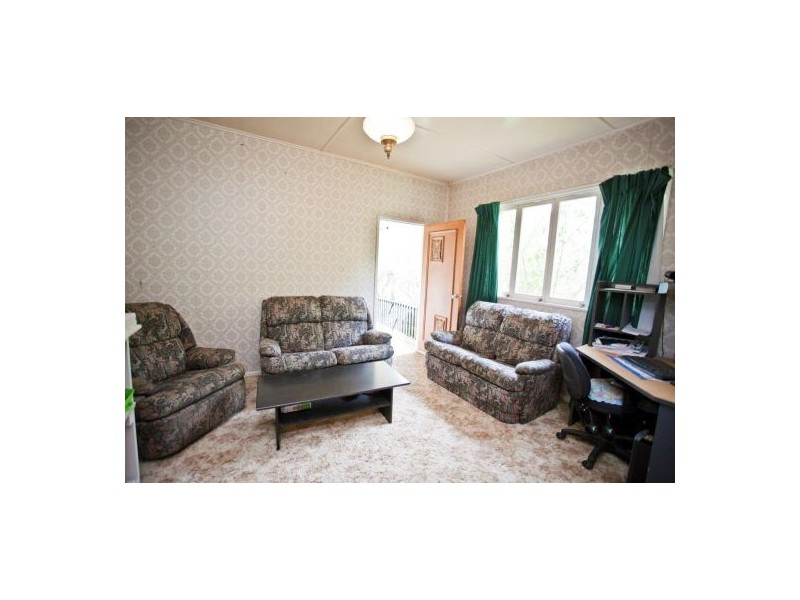 12 Russell, Chinchilla QLD 4413