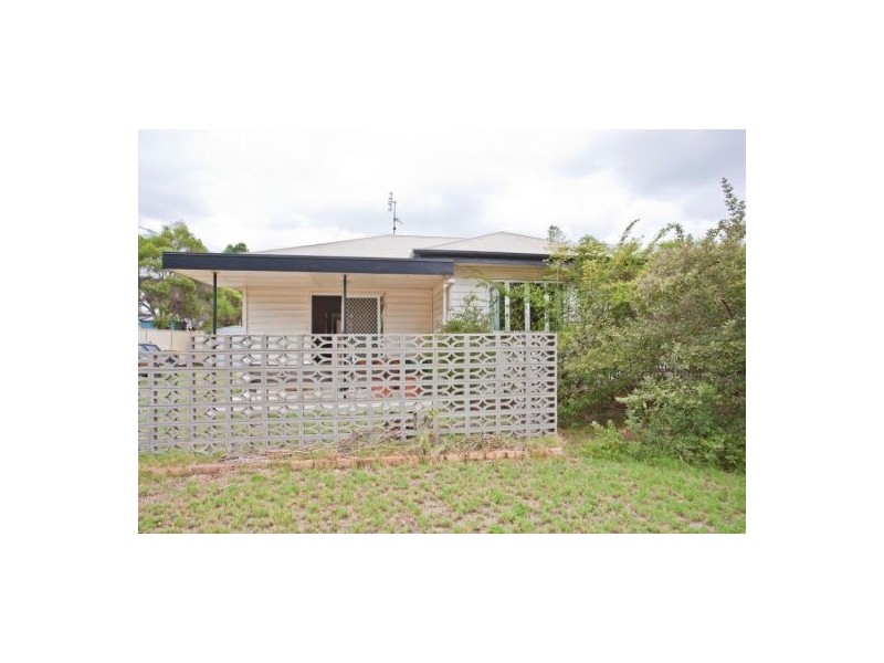 12 Russell, Chinchilla QLD 4413