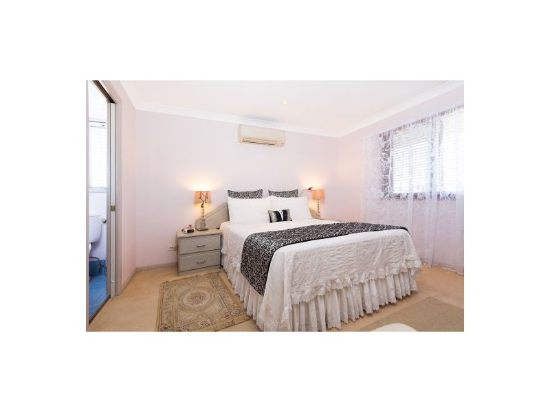 22 Mornington Crescent, Morningside QLD 4170